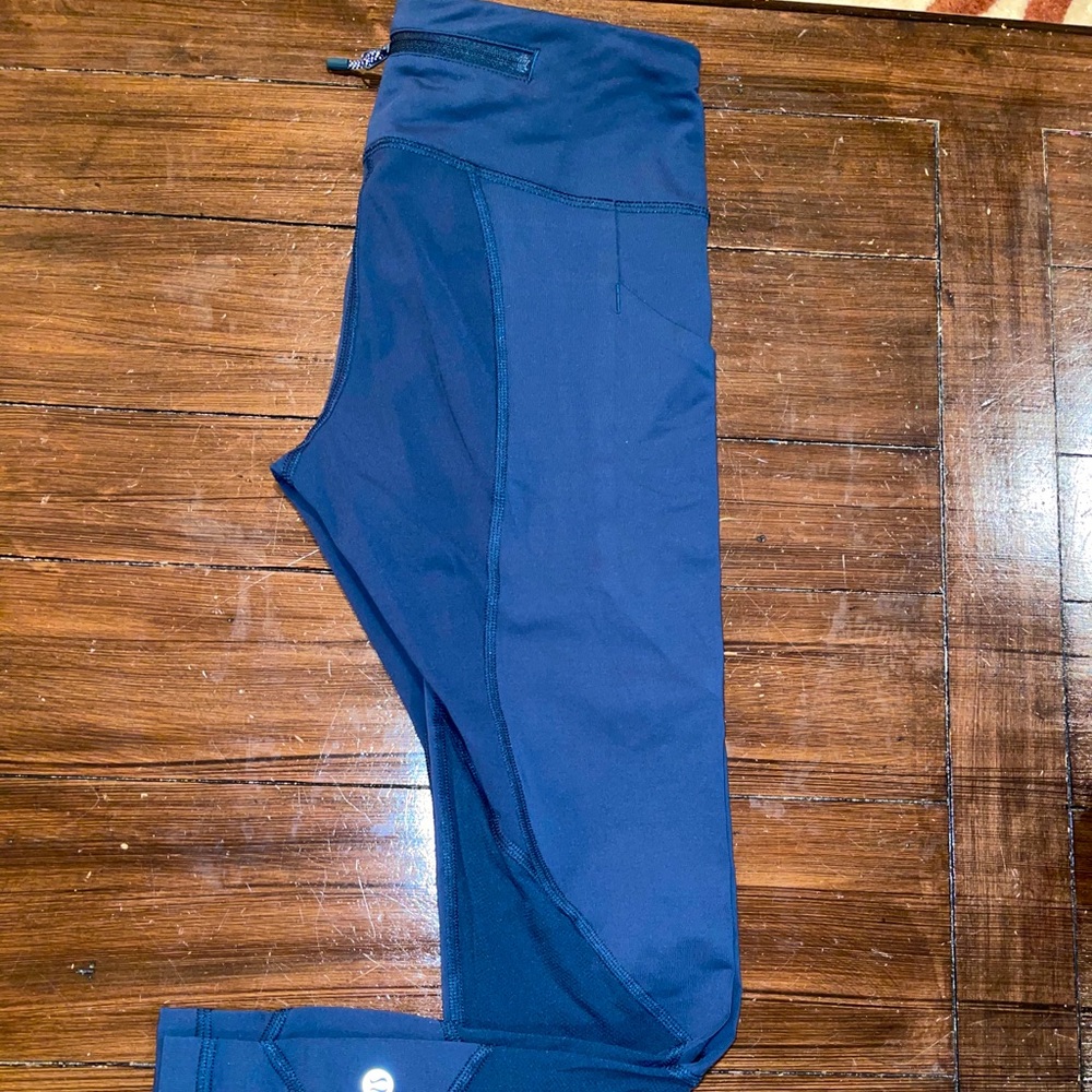 Lululemon cropped pants